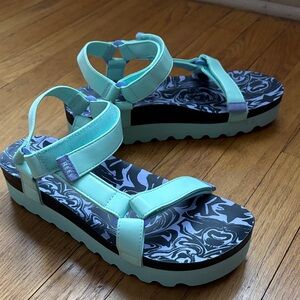 Reef Aqua and Black Patterned Sandals